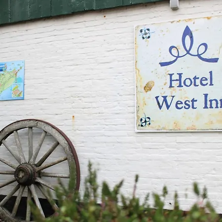 West Hotel 2*